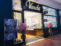 -VENCHI 闻绮(上海佛罗伦萨小镇店)
