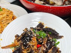 -粉墨特色菜·烧烤音乐酒馆