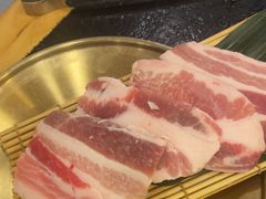 -臻牛烤肉