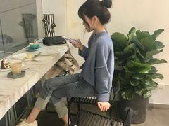 -UNI UNI(环亚凯瑟琳店)