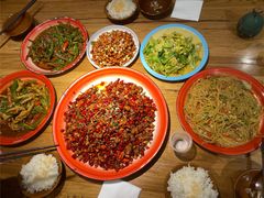 -先启半步颠小酒馆(虹桥龙湖天街店)