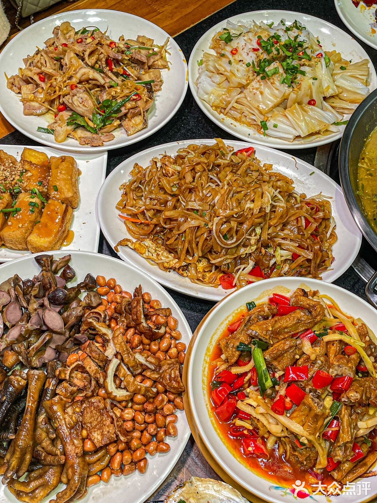 直接上手啃超级爽，如果能嘬上一口啤酒真的无敌