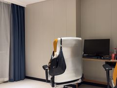-网鱼电竞酒店(上海惠南地铁站店)
