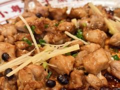 当红容边干蒸排骨-小粤楼·怀旧粤菜(万辉国际广场店)