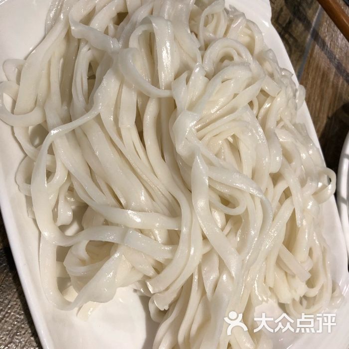 泡牛小鲜肉潮汕牛肉火锅 生粿条                 dpuser_3789576705