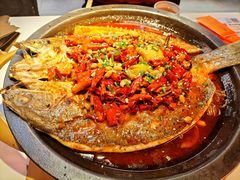 -鸣记脆皮烤鱼·海鲜烤鱼(三八广场店)