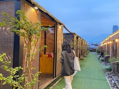 -冰冰龙虾·江湖菜·花园江景餐厅