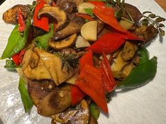 -一朵菌·野生菌探索家火锅(南亚店)