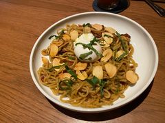 -ROAST coffee & eatery