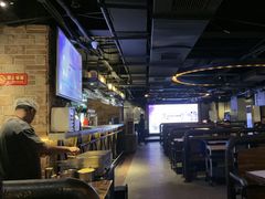 -麦凯伦烧烤·精酿超级工厂店(金桥总店)