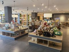 -魔方城市书房(中街益田店)