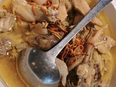 -绿草地·湘菜(酃湖师院店)