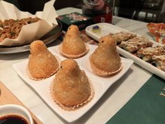 金腿咸水角-悦得闲广式点心茶楼(蓝鲸世界店)