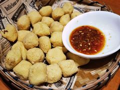 石屏包浆豆腐-老滇山寨•云南特色菜•地方菜•民族风情歌舞表演(金碧店)