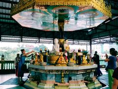 -ခြောက်ထပ်ကြီးရွှေသာလျောင်းဘုရားကြီး