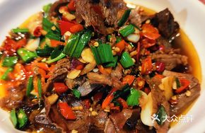 Garlic Stir-fried Braised Beef