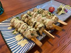 炭烤鸡肉串配酸奶黄瓜酱-帕歌西班牙餐厅paco tapas