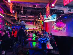 -UP嘻哈酒吧(粉巢店)