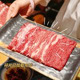 天呐！整盘下肉的铜锅涮是最过瘾的