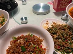 -味上湘菜馆(岳麓山店)