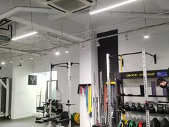 -汗水空间私教健身连锁(SM广场店)