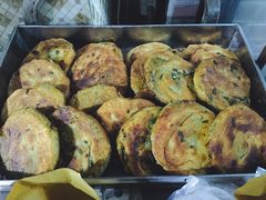 葱油饼-广慈小吃铺沪味佳饭堂