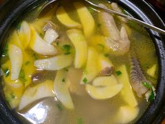 干蒸老母鸡-呼吸森林·生态农庄农家乐私房菜