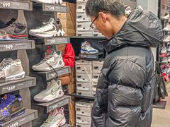 -首创奥特莱斯(西安店)
