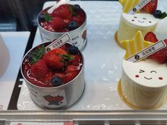 -花花卷卷·鲜食蛋糕(静安久光百货店)