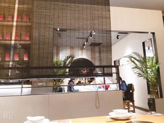 -呷哺呷哺(融创茂店)