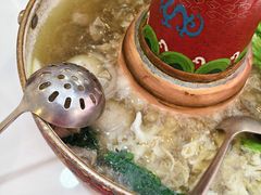 -毛辣果·贵州红酸汤牛肉火锅(西单店)