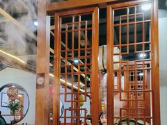 -乡土黄·鲜牛肉火锅·小龙虾(兴业街店)