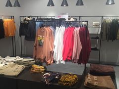 -URBAN REVIVO(七宝领展广场店)