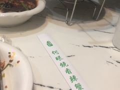 -凤凰路何眼镜香辣蟹(花果园店)