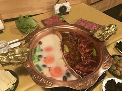 -江湖餐厅–重庆九宫格老火锅