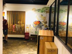 -茅草房·河畔园林火锅