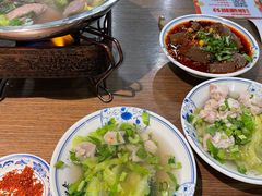 -肖四女乐山跷脚牛肉(世博源店)