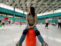 -正佳冰河湾真冰滑冰场