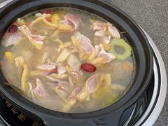 -野迹·石橄榄鸡·烧烤(新洲店)