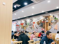 大堂-江城燕子大排档(江汉路步行街店)