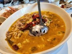 老坛酸菜烩羊肉-如一烤鸭