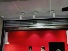 门面-YallaYalla丫拉中东料理小吃·清真(太古里店)