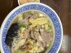 -崇德楼水盆牛羊肉泡馍馆(文艺路店)