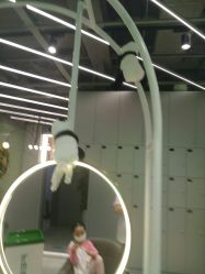 -PE SALON