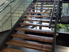 -上海可达汽车销售服务有限公司