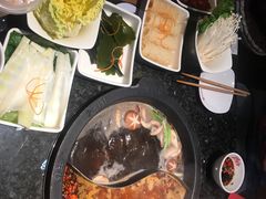 -井格重庆火锅(临平银泰城店)