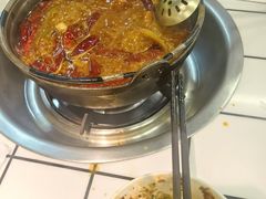 -扎起市井老火锅(乐山总店)