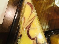 -红宝石·鲜奶小方·海派西点房(南丹店)