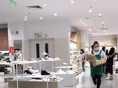 -hotwind热风(民盈山国贸店)
