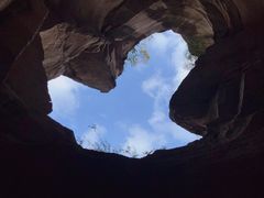 -伍山石窟